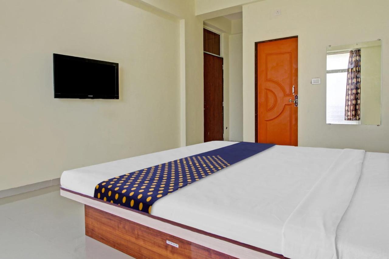 Oyo Hotel Hidden Palace Pune Extérieur photo
